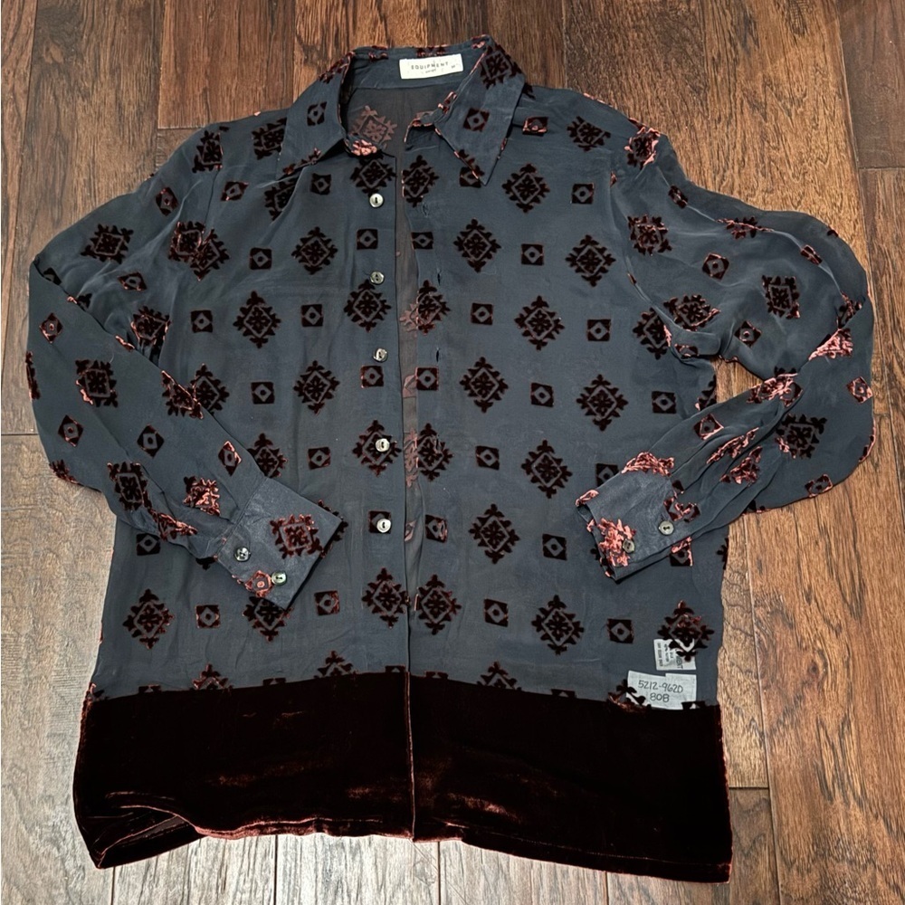 Equipment Boho Shirt Black Velvet Print Shirt Size Medium NWOT